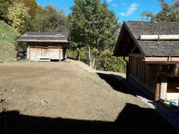 Abords de chalet à Glières-Val-de-Borne